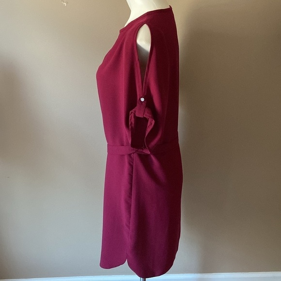 Yessica Burgundy Red Belted Short Split Sleeve Shift Dress - Picture 3 of 8